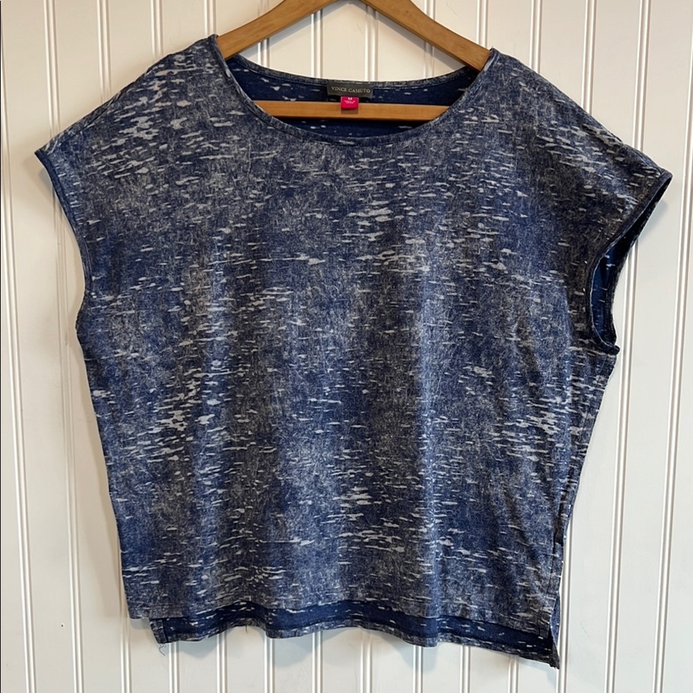 Women's Blue Top Vince Camuto size medium‎ oversize boxy